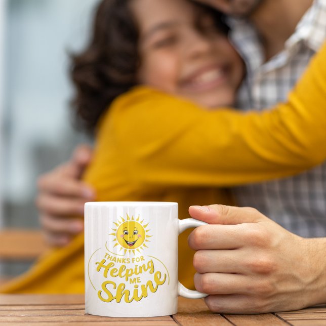 Caneca Obrigados Para Me Ajudar A Enxergar Mug (Show your gratitude with this cute, "Thanks for helping me shine" sun mug! )