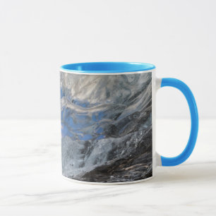 Caneca Olhando Através do Gelo Espesso
