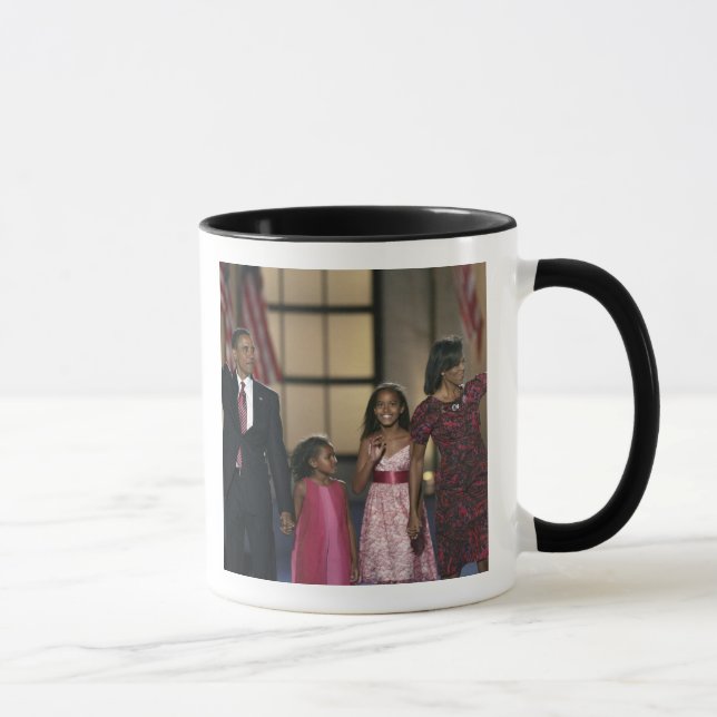 Caneca Onda da família de Barak Obama na última noite de (Direita)