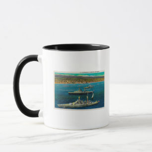 Caneca Ondas de batalha americanas ancoradas em Long Beac
