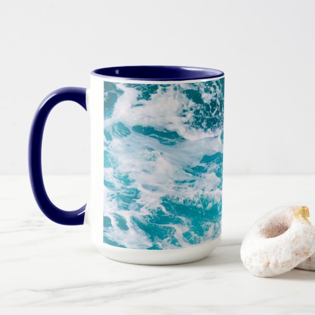 Caneca Ondas do Oceano Azul (Com Donut)