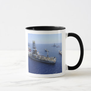Caneca Operações de alargamento conduzidas pelo barco