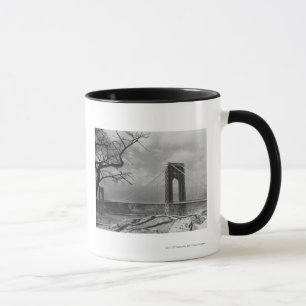 Caneca Opinião B&W de ponte de suspensão
