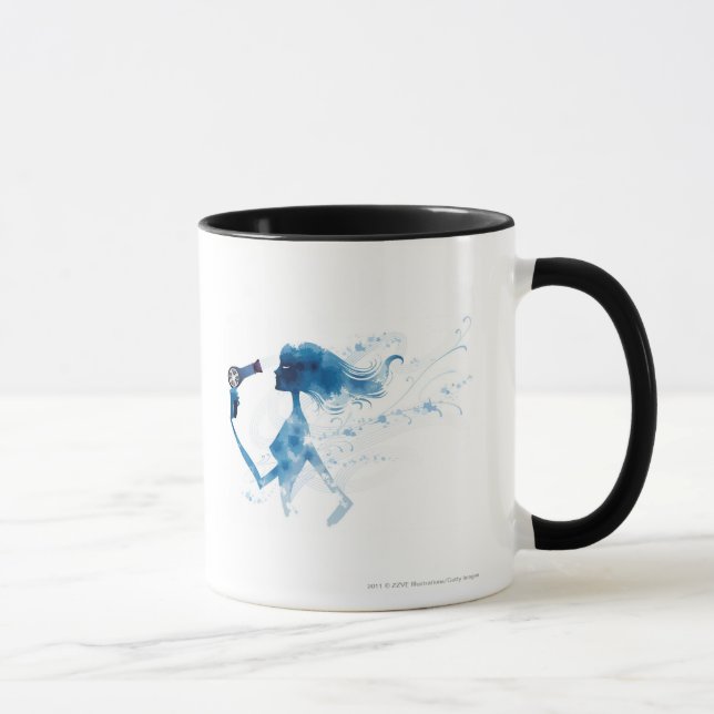 Caneca Opinião lateral a mulher que seca o cabelo longo (Direita)