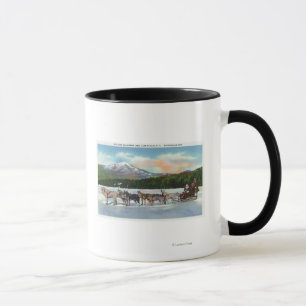 Caneca Opinião uma equipe de Dogsled no lago mirror