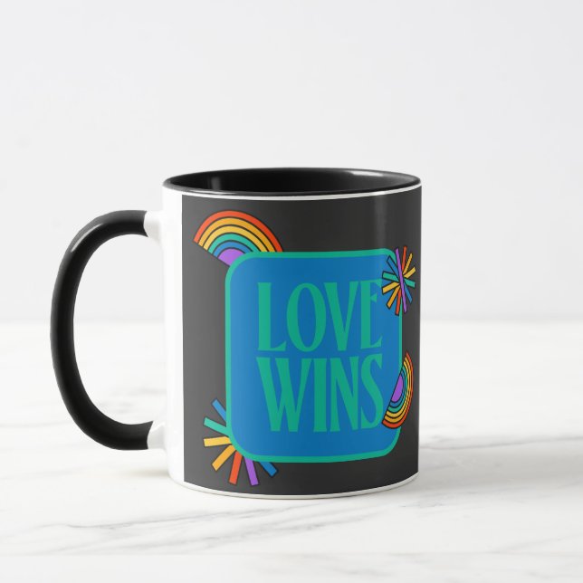 Caneca Orgulho, amor ganha. Gay arco-íris lgbtq (Esquerda)