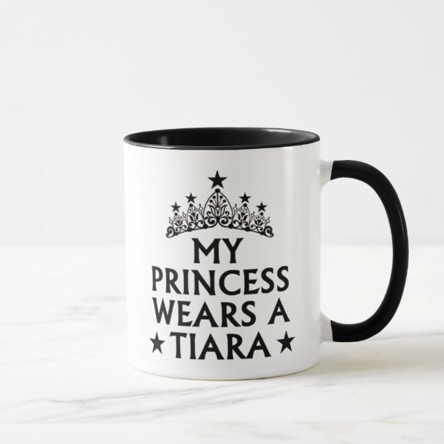 Caneca Orgulhosa de Parente Pageant - Princesa Tiara (Direita)