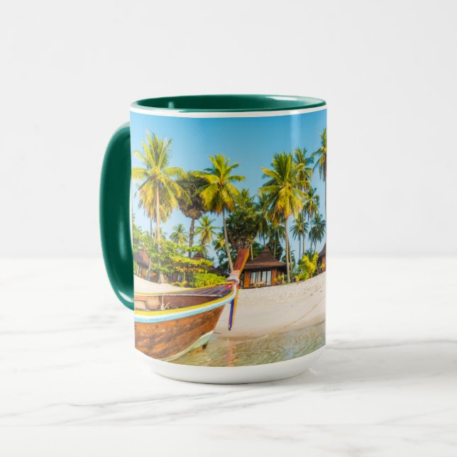 Caneca Os bungalows da estância turística na praia | (Frente Esquerda)