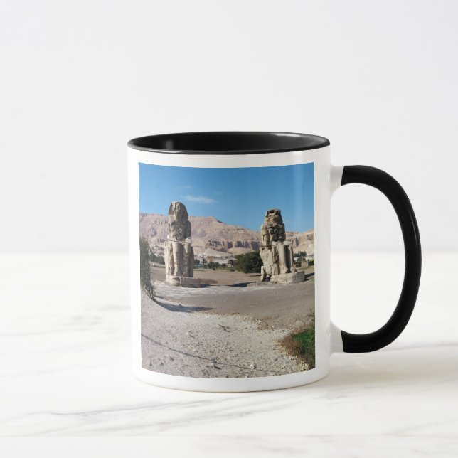 Caneca Os Colossi de Memnon, estátuas de Amenhotep (Direita)