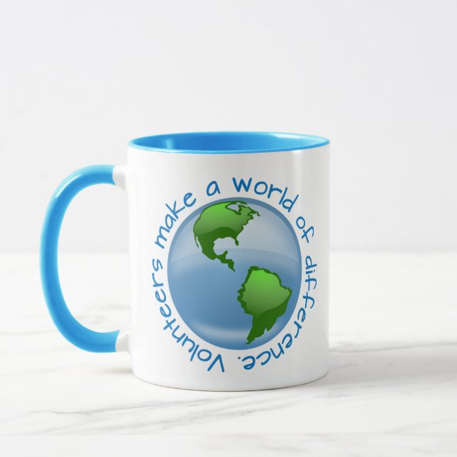 Caneca Os voluntários fazem um mundo da diferença (Esquerda)