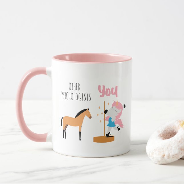 Caneca Outros psicólogos vs. Psicologia Rosa (Com Donut)