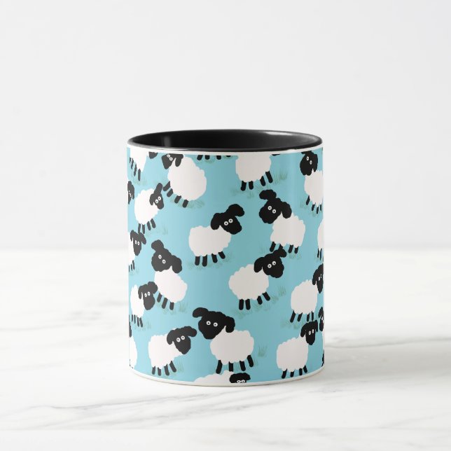 Caneca Ovelhas Fofas em Azul Bebê (Centro)