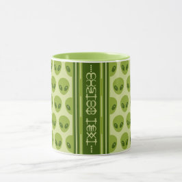 Caneca Padrão de Alienígena Verde Bonito com seu nome em
