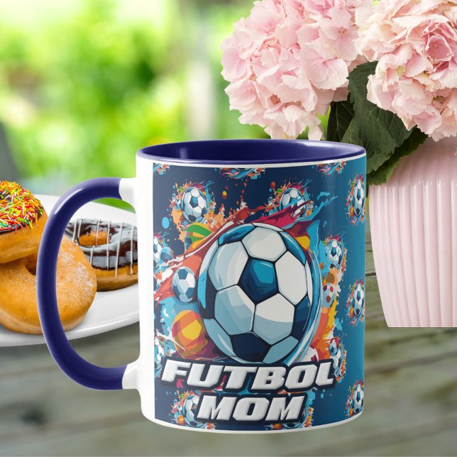 Caneca Padrão de Bola de Futebol da Mãe futebol (Criador carregado)