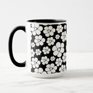 Caneca Padrão de Flor Retroativo em Branco em Preto