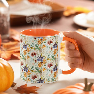 Caneca Padrão de flores silvestres de outono