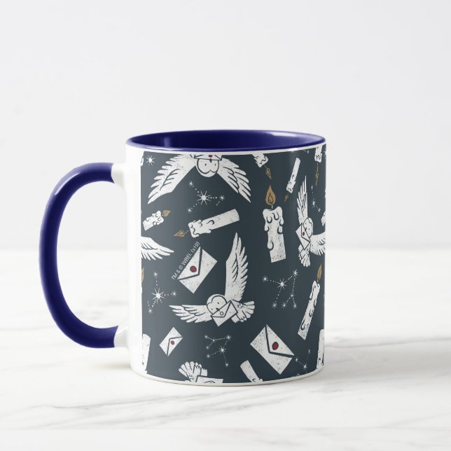 Caneca Padrão de HARRY POTTER™ Hedwig Entregando Cartas (Esquerda)