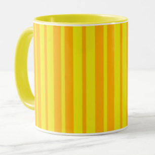 Caneca Padrão de Listras Elegantes Amarelas Design