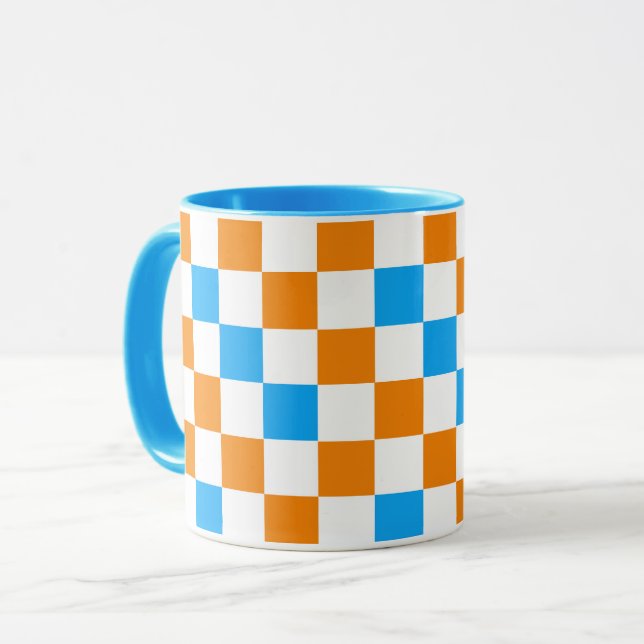 Caneca Padrão Xadrez Laranja Branco Azul Design  (Frente Esquerda)