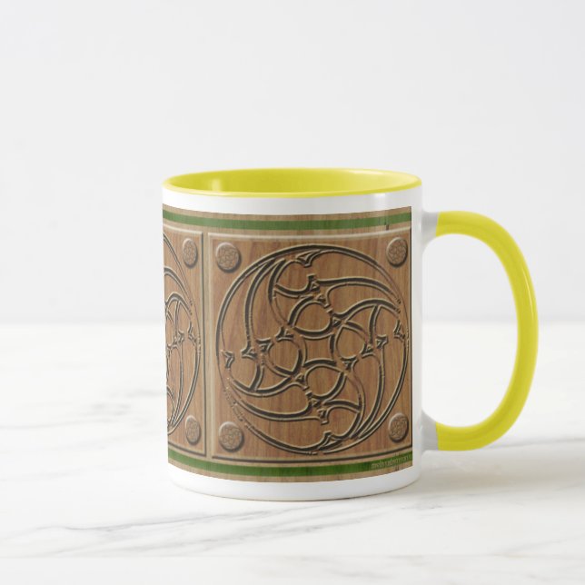 Caneca Painel triplo espiral gótico medieval (Direita)
