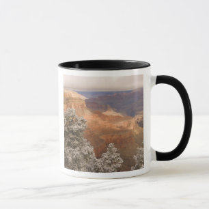 Caneca Paisagem de inverno cêntrico de neve ao sul