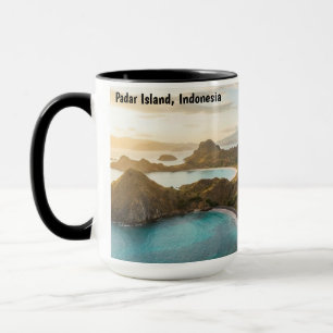 Caneca Paisagem do pôr do sol da Ilha de Padar em tela
