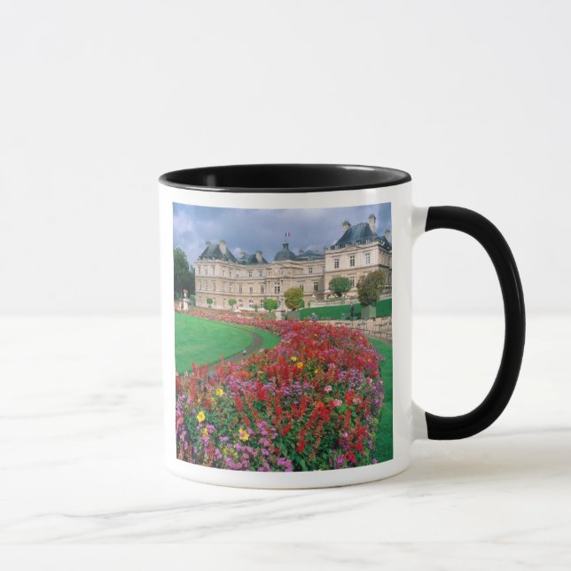 Caneca Palácio do Luxemburgo em Paris, França. (Direita)