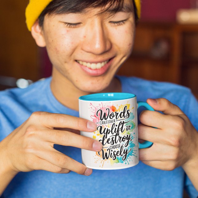 Caneca Palavras Podem Uplifar Ou Destruir Mug (Encourage kind words with this colorful mug! )