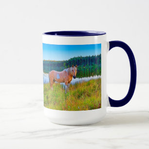 Caneca Palomino Pinto por Lago e Cena Florestal