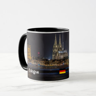 Caneca panorâmico da noite de Alemanha da água de