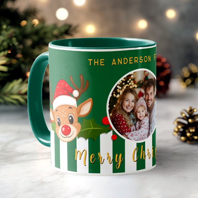 Caneca Papais noeis Grafos Reindeer & Holly Foto da Famíl (Christmas Cute Santa Reindeer & Holly Family Photo Mug)