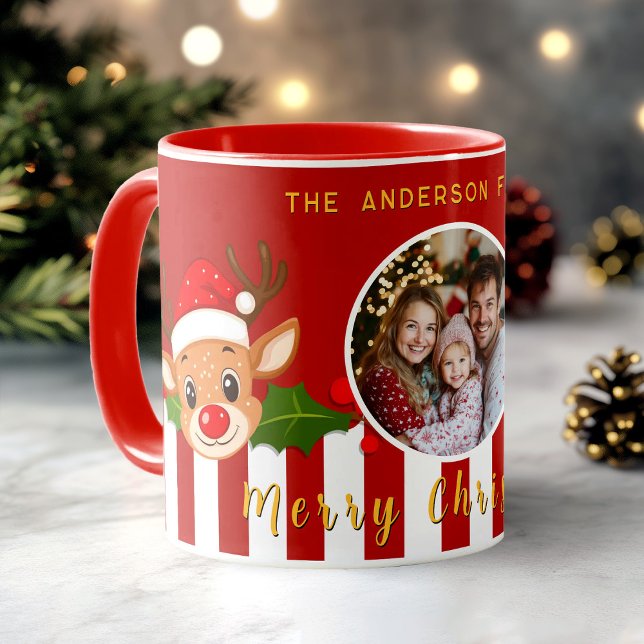 Caneca Papais noeis Grafos Reindeer & Holly Foto da Famíl (Christmas Cute Santa Reindeer & Holly Family Photo Mug)