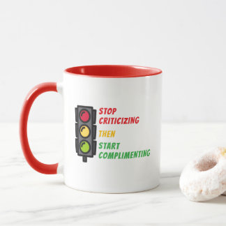 Caneca "Pare de Criticar"