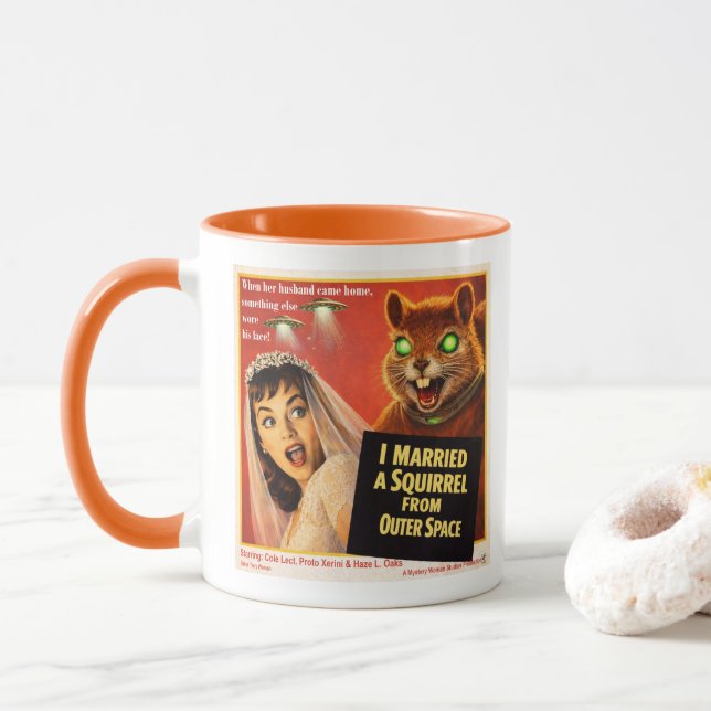 Caneca Paródia de Esquilo do Espaço Exterior (Com Donut)