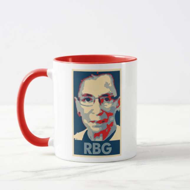 Caneca Paródia política do poster de Ruth Bader Ginsburg (Esquerda)