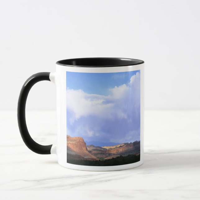 Caneca Parque Nacional Capitol Reef, Utah. EUA. Cúmulus (Esquerda)