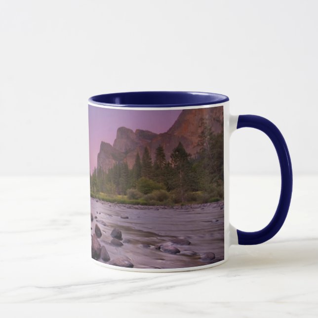 Caneca Parque nacional de Yosemite no crepúsculo (Direita)