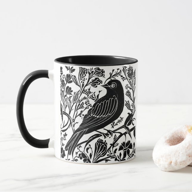 Caneca Pássaro em uma ramificação com flores em preto e b (Com Donut)