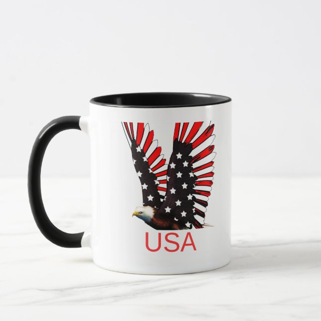 Caneca Patriotic Bald Eagle Flying Design (Esquerda)
