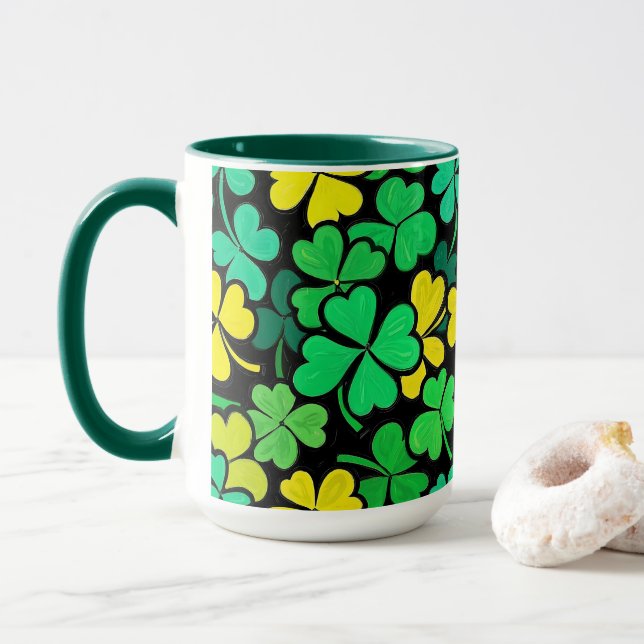 Caneca Pattern St. Patrick's Day Clovers (Com Donut)