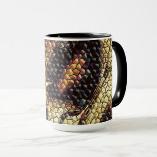 Caneca Pele de réptil com manchas amareladas e escuras?