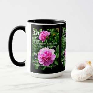 Caneca Peônias de Pearl com hebraicos 10:23