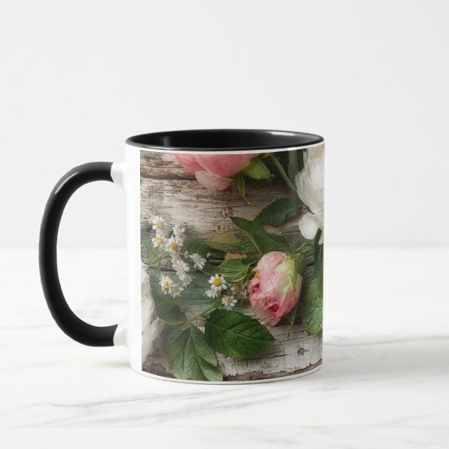 Caneca peonias e madeira desgastada (Esquerda)