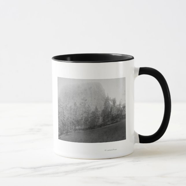 Caneca Pequeno Campo de Beyod Butte e Árvores do Missouri (Direita)