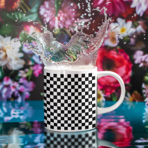 Caneca Pequeno padrão xadrez preto e branco