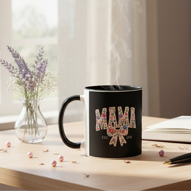 Caneca Pérola Floral Mãe Varsity Maternidade Arte (Criador carregado)