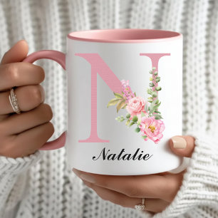 Caneca Personalizada com Monograma Floral de Rosa 