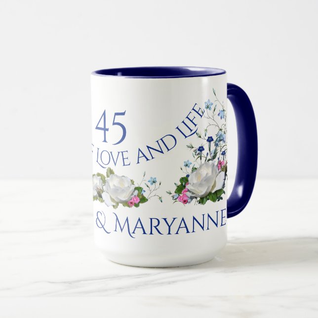 Caneca Personalizado para 45 anos de Rosas Brancas do Ani (Frente Esquerda)