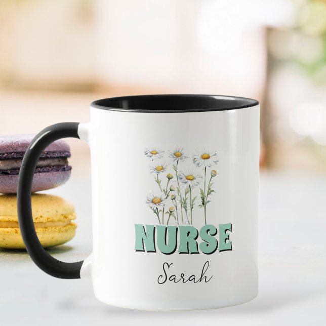 Caneca Personalized Daisy Flowers Nurse Coffee Mug  (Criador carregado)