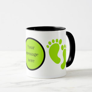 Caneca Pés de bebê unissex fofos adicionam mensagem